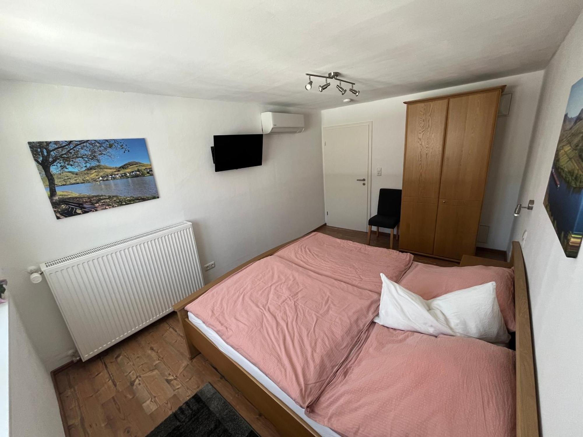 Ferienwohnungen Und Appartements - Haus Budinger Alf Exterior photo