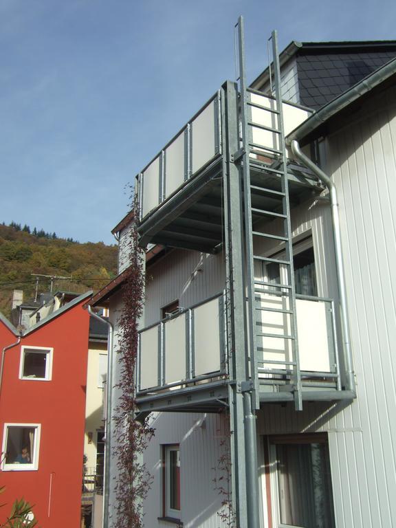 Ferienwohnungen Und Appartements - Haus Budinger Alf Exterior photo