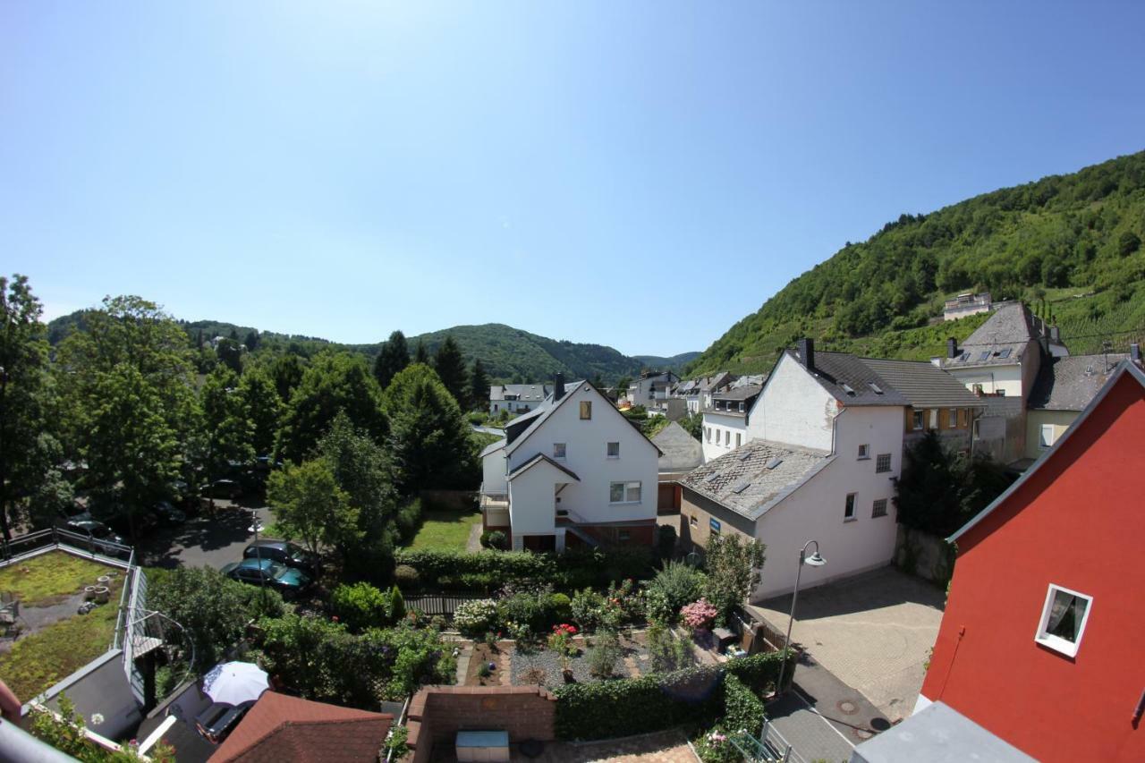 Ferienwohnungen Und Appartements - Haus Budinger Alf Exterior photo